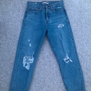 brand new wedgie straight light wash levis jeans